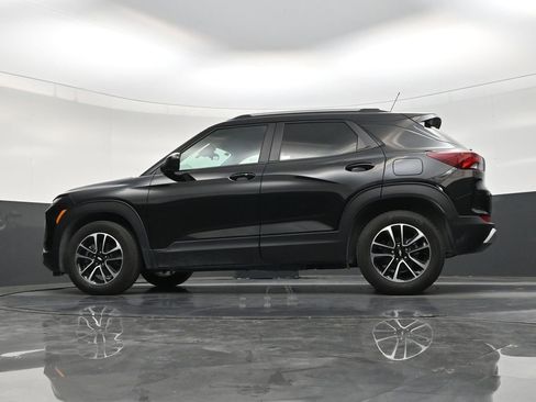 Used 2025 Chevrolet TrailBlazer LT w/ Driver Confidence Package FWD image 21