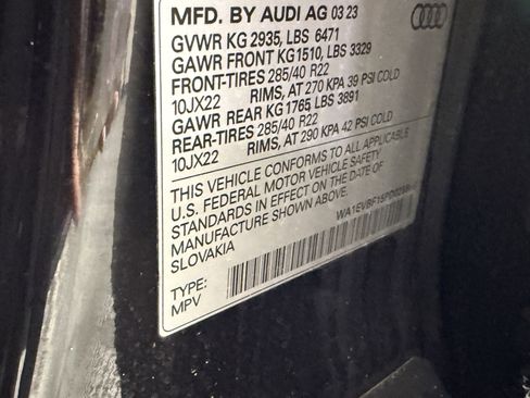 Used 2023 Audi Q8 Premium Plus image 30