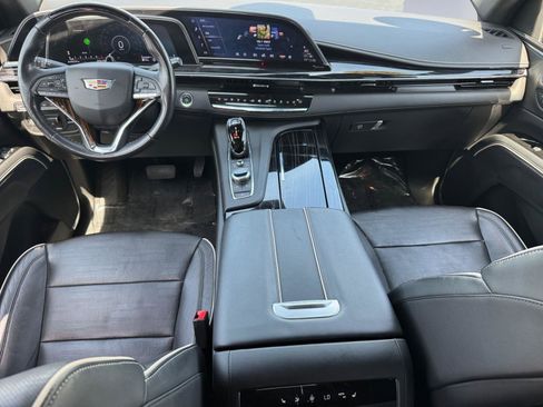 Used 2023 Cadillac Escalade Sport AWD/4WD image 14