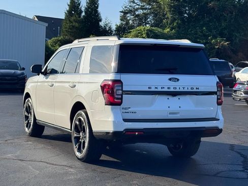 Used 2024 Ford Expedition Limited RWD image 17