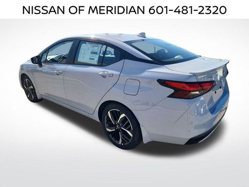 New 2025 Nissan Versa SR w/ Trunk Package image 3