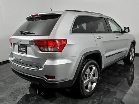 Used 2013 Jeep Grand Cherokee Limited AWD/4WD image 9