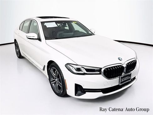 Certified 2022 BMW 530i xDrive w/ Premium Package image 1