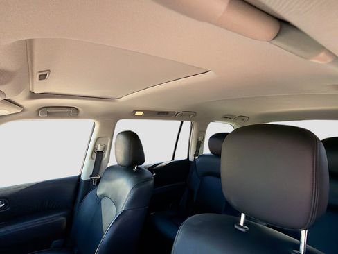 Used 2023 Nissan Armada SL w/ Captain's Chairs Package image 27