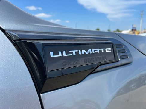 New 2026 GMC Sierra 2500 Denali Ultimate w/ LPO, Black Badging Package AWD/4WD image 12