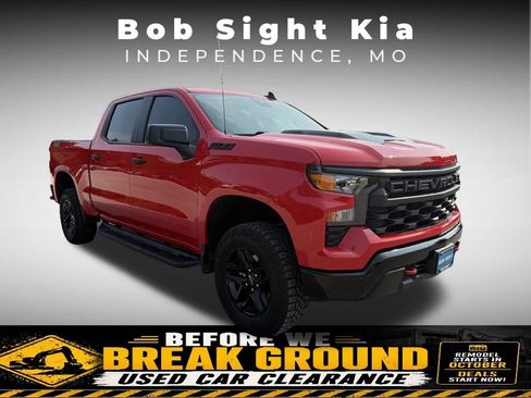 Used 2024 Chevrolet Silverado 1500 Custom Trail Boss w/ LPO, Dark Essentials Package AWD/4WD image 13