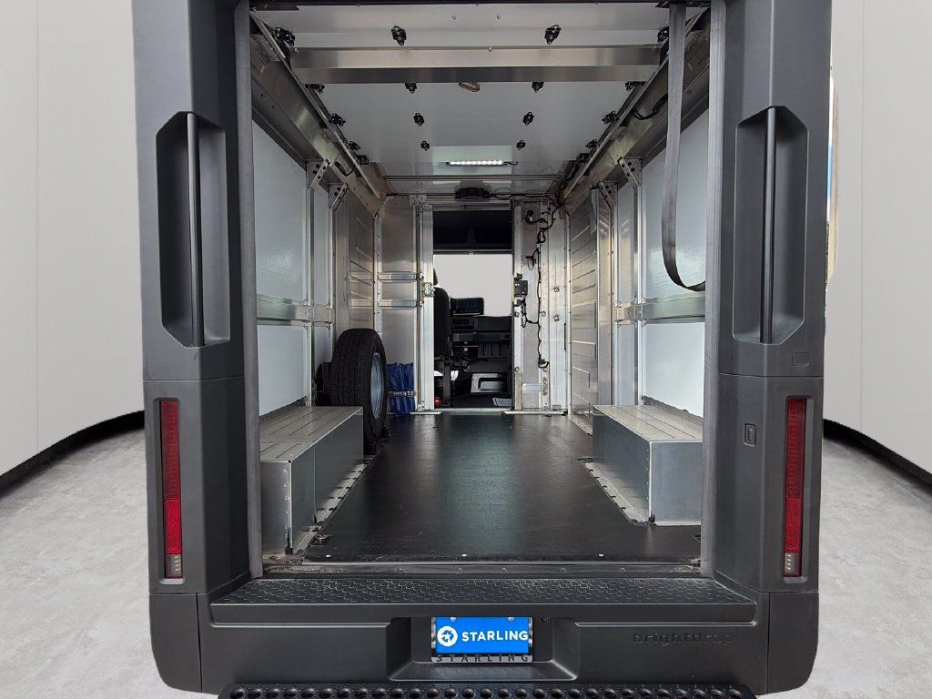 Used 2024 Chevrolet Brightdrop 400 w/ Commercial Equipment Package AWD/4WD image 25