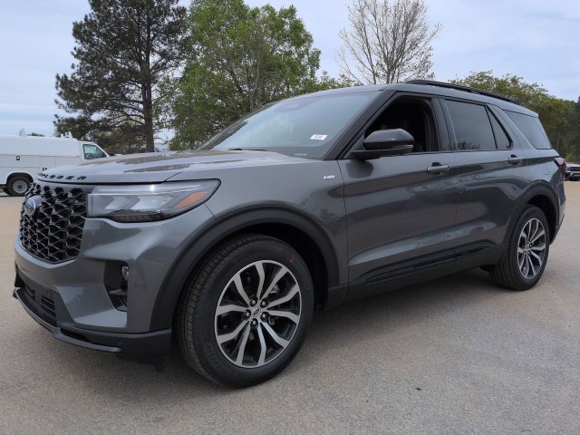 New 2026 Ford Explorer ST-Line RWD image 7