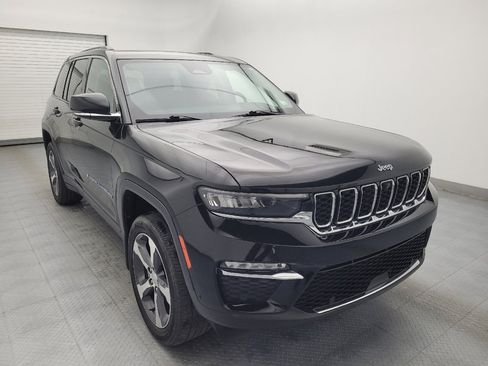 Used 2022 Jeep Grand Cherokee Limited 4xe w/ Luxury Tech Group II image 13