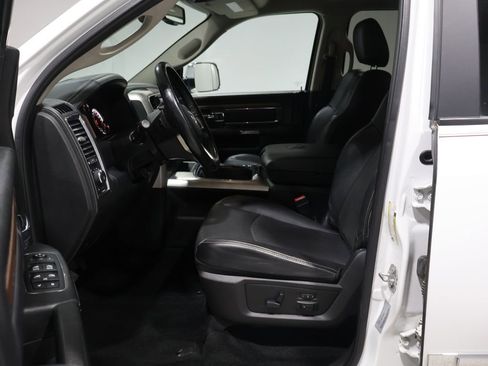 Used 2017 RAM 2500 Laramie w/ Protection Group image 10