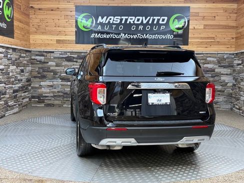 Used 2020 Ford Explorer XLT w/ Equipment Group 202A AWD/4WD image 15