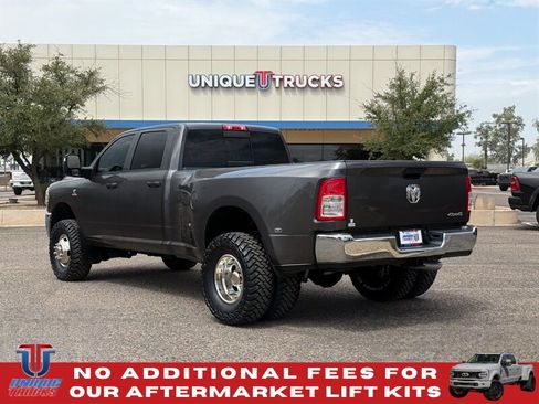 Used 2024 RAM 3500 Tradesman w/ Chrome Appearance Group AWD/4WD image 8