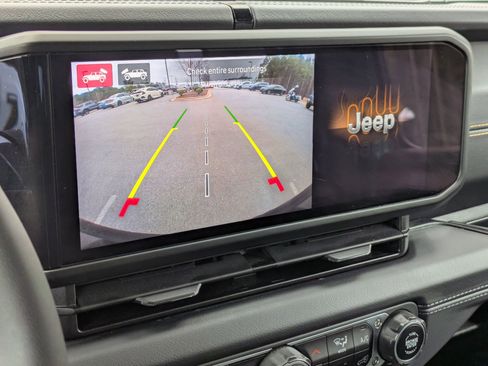 Used 2024 Jeep Wrangler Sahara 4xe w/ Technology Group image 20