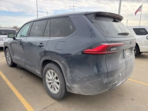 Used 2024 Toyota Grand Highlander XLE image 5