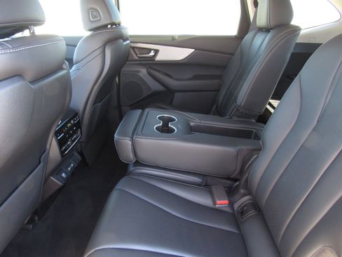 Certified 2023 Acura MDX FWD w/ Technology Package image 15