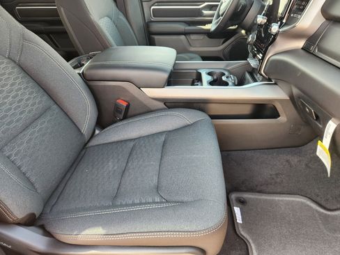 New 2026 RAM 1500 4x4 Crew Cab image 13