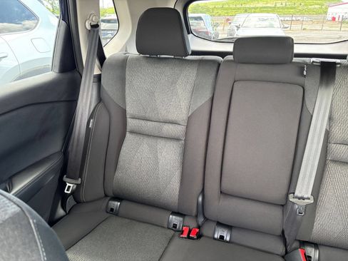 Used 2025 Nissan Rogue SV AWD/4WD image 32