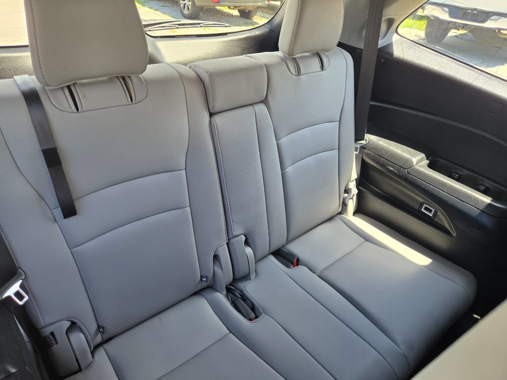 Used 2018 Honda Pilot Touring image 35