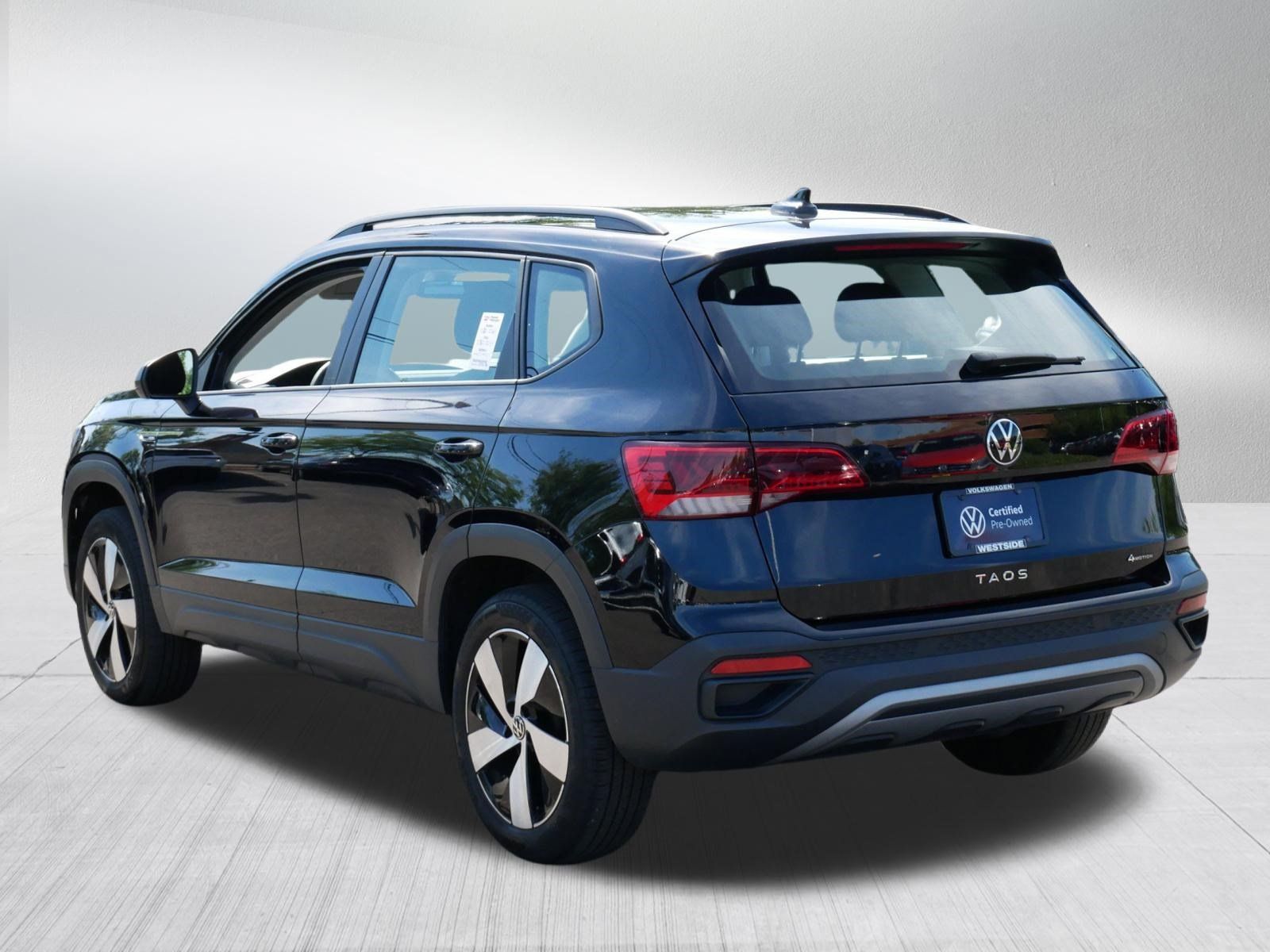 Certified 2024 Volkswagen Taos S AWD/4WD image 5
