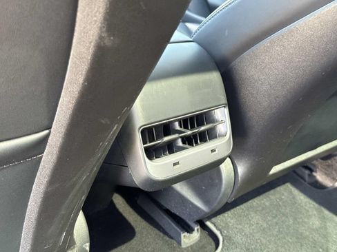 Used 2018 Tesla Model 3 Long Range RWD image 23