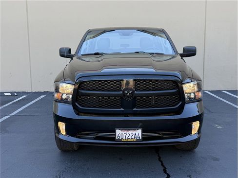 Used 2018 RAM 1500 Express w/ Black Ram 1500 Express Group AWD/4WD image 2