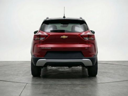 Used 2025 Chevrolet TrailBlazer LT FWD image 7