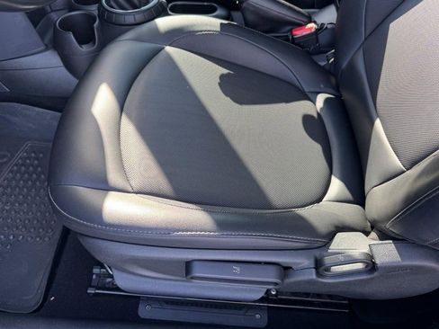 Used 2015 MINI Cooper 2-Door Hardtop image 14