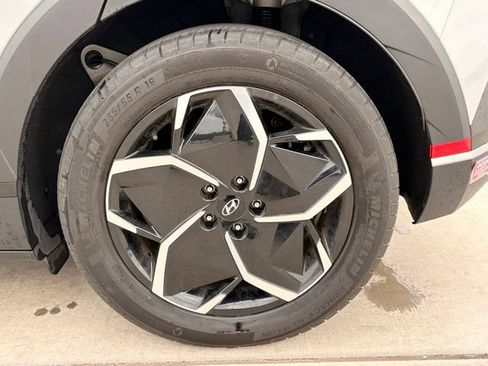 Used 2024 Hyundai Ioniq 5 SEL RWD image 5