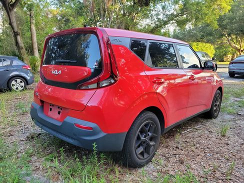 Used 2022 Kia Soul LX w/ Technology Package FWD image 17