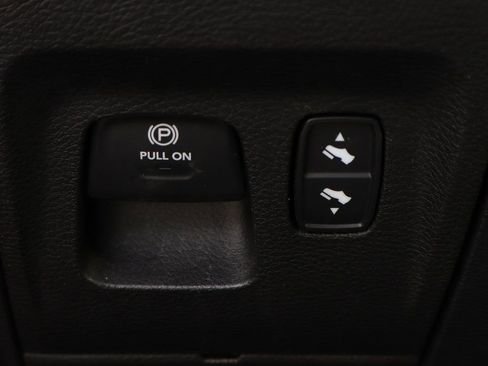 Used 2021 RAM 1500 Big Horn image 21