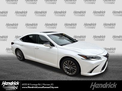 Certified 2025 Lexus ES 300h Ultra Luxury w/ Accessory Package (Z1)