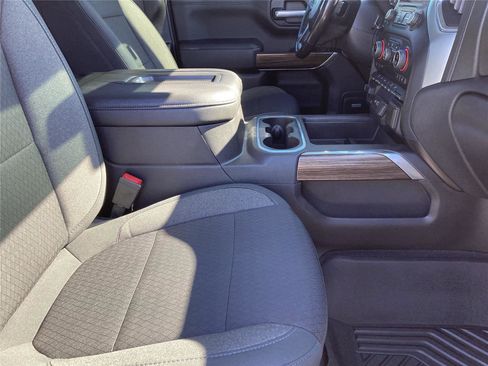 Used 2020 Chevrolet Silverado 1500 RST image 30