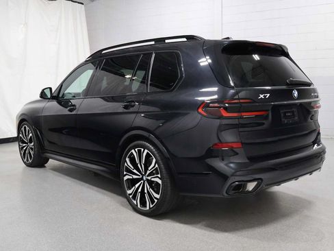 Used 2025 BMW X7 xDrive40i w/ M Sport Package AWD/4WD image 3