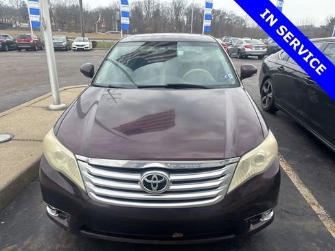 Used 2012 Toyota Avalon image 2