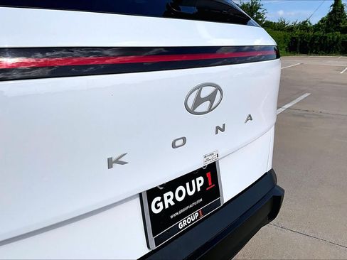 Used 2024 Hyundai Kona SEL w/ Convenience Package FWD image 30