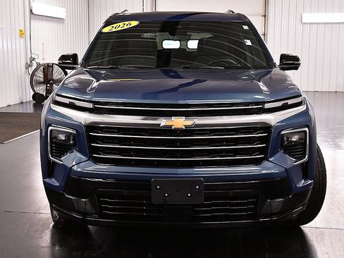 Used 2026 Chevrolet Traverse High Country w/ LPO, Floor Liner Package AWD/4WD image 2