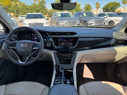 Used 2023 Cadillac XT6 Premium Luxury w/ Technology Package image 20