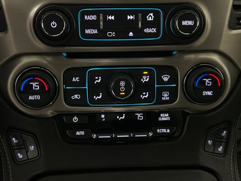 Used 2020 GMC Yukon XL Denali w/ Denali Ultimate Package image 9