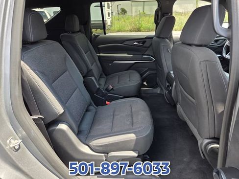 Used 2024 Chevrolet Traverse LT FWD image 15