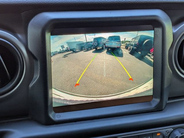 Certified 2022 Jeep Wrangler Unlimited Sport w/ Sun And Sound Package AWD/4WD image 23