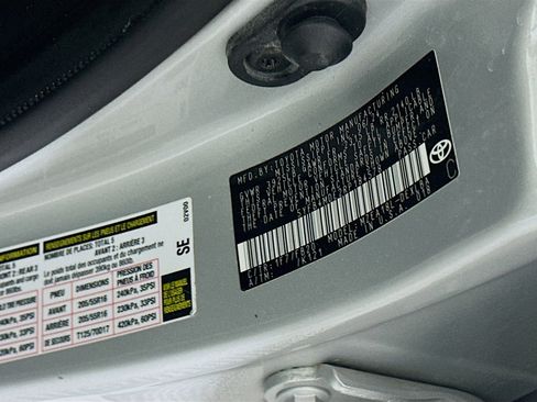 Used 2024 Toyota Corolla LE image 11