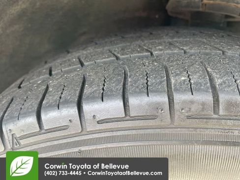 Used 2020 Ford Escape Titanium AWD/4WD image 28
