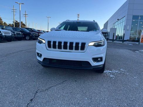 Certified 2019 Jeep Cherokee Limited image 4
