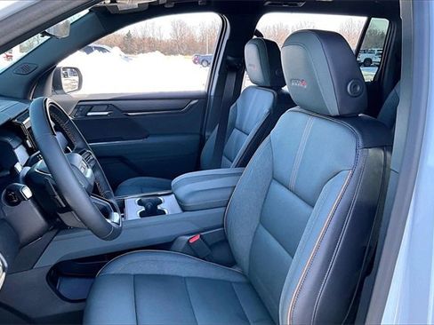 New 2026 GMC Acadia AT4 w/ Super Cruise Package image 9