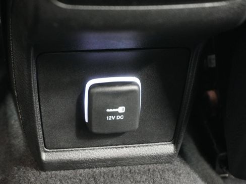 Used 2024 Jeep Compass Latitude w/ Altitude Special Edition image 34