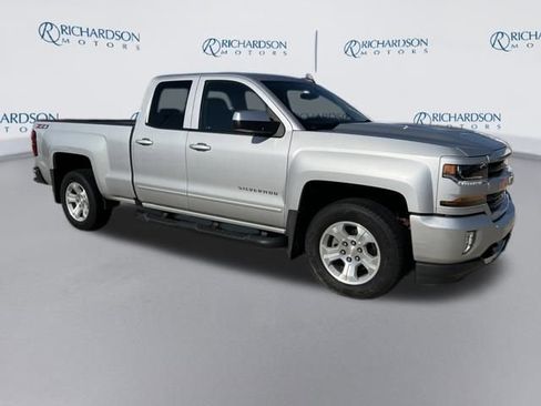 Used 2018 Chevrolet Silverado 1500 LT w/ All Star Edition image 7