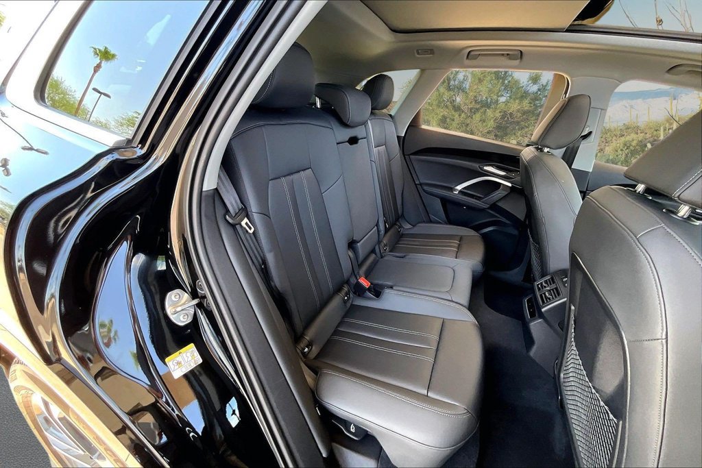 Used 2025 Audi Q5 Premium w/ Convenience Package AWD/4WD image 30