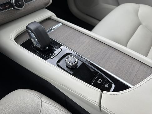 Certified 2023 Volvo XC90 B5 Plus w/ Protection Package Premier AWD/4WD image 26