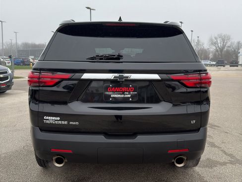 Used 2023 Chevrolet Traverse LT image 7