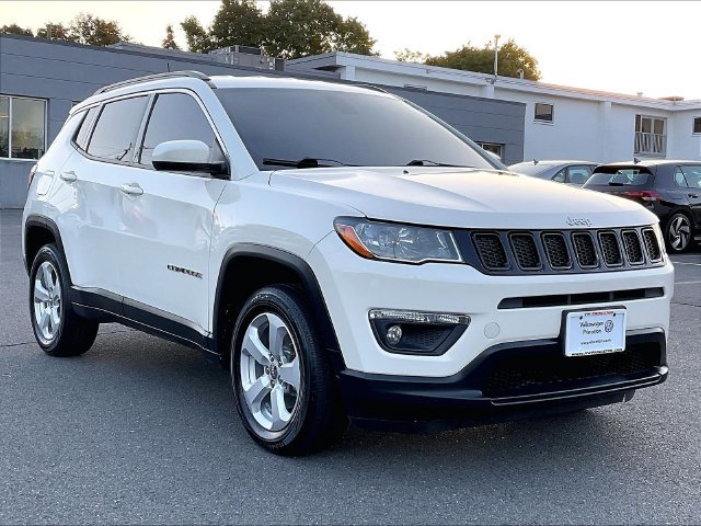 Used 2019 Jeep Compass Latitude w/ Popular Equipment Group AWD/4WD image 1